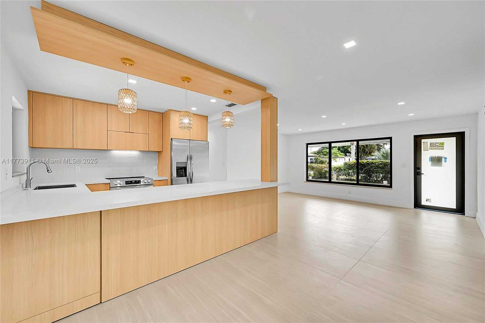 Small Image of 121 NORTH WEST 35TH ST, Oakland Park Number 10