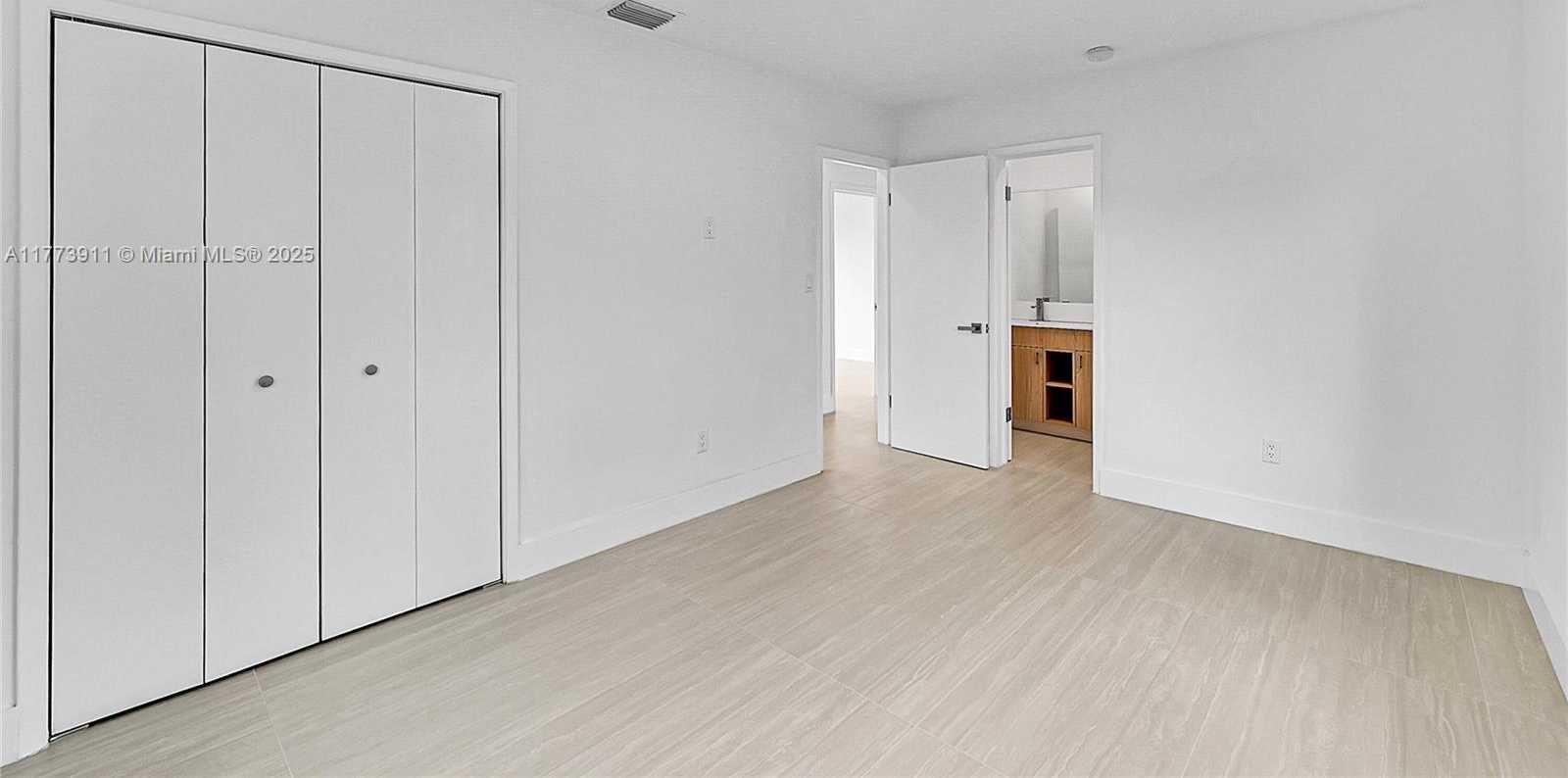 Small Image of 121 NORTH WEST 35TH ST, Oakland Park Number 19