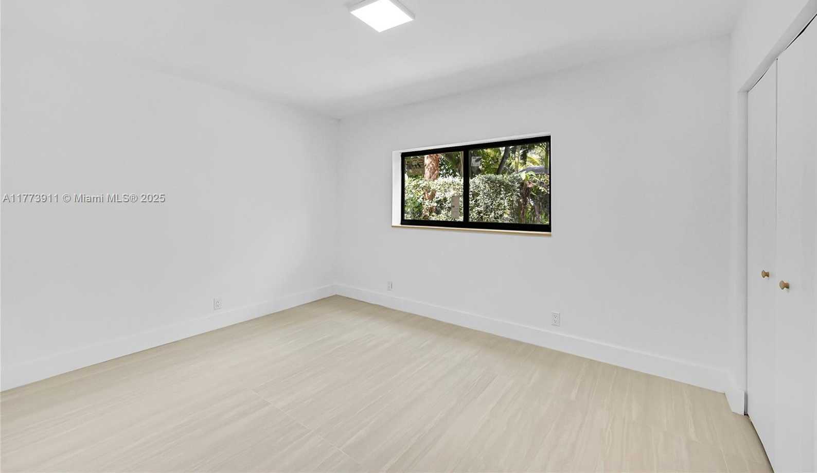 Small Image of 121 NORTH WEST 35TH ST, Oakland Park Number 29