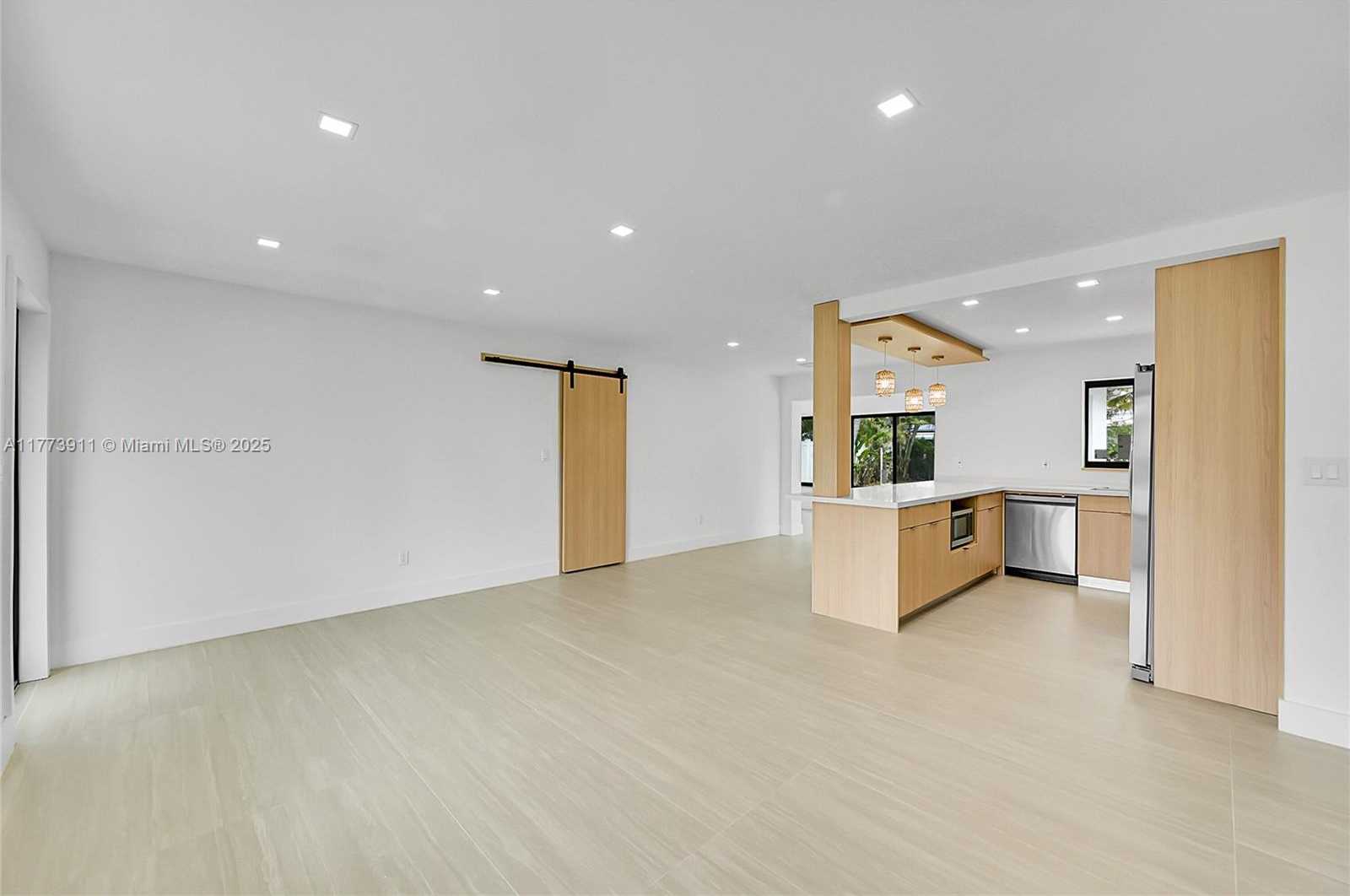 Small Image of 121 NORTH WEST 35TH ST, Oakland Park Number 3