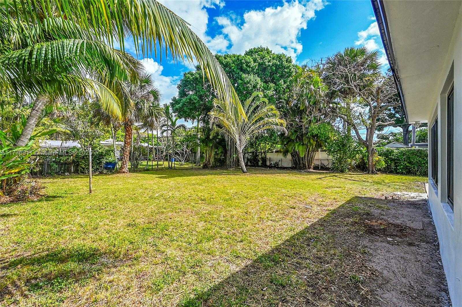 Small Image of 121 NORTH WEST 35TH ST, Oakland Park Number 33