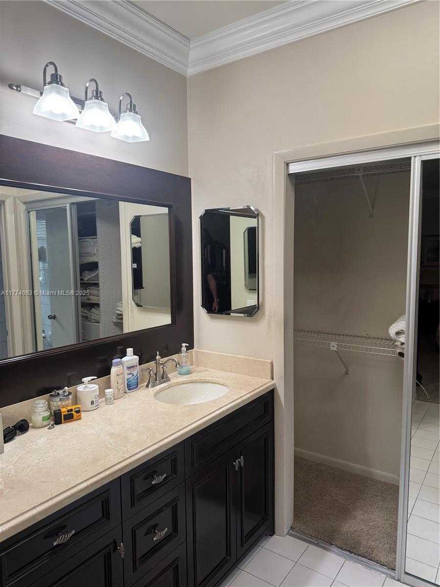 Small Image of 14679 GLENCAIRN RD, Miami Lakes Number 16