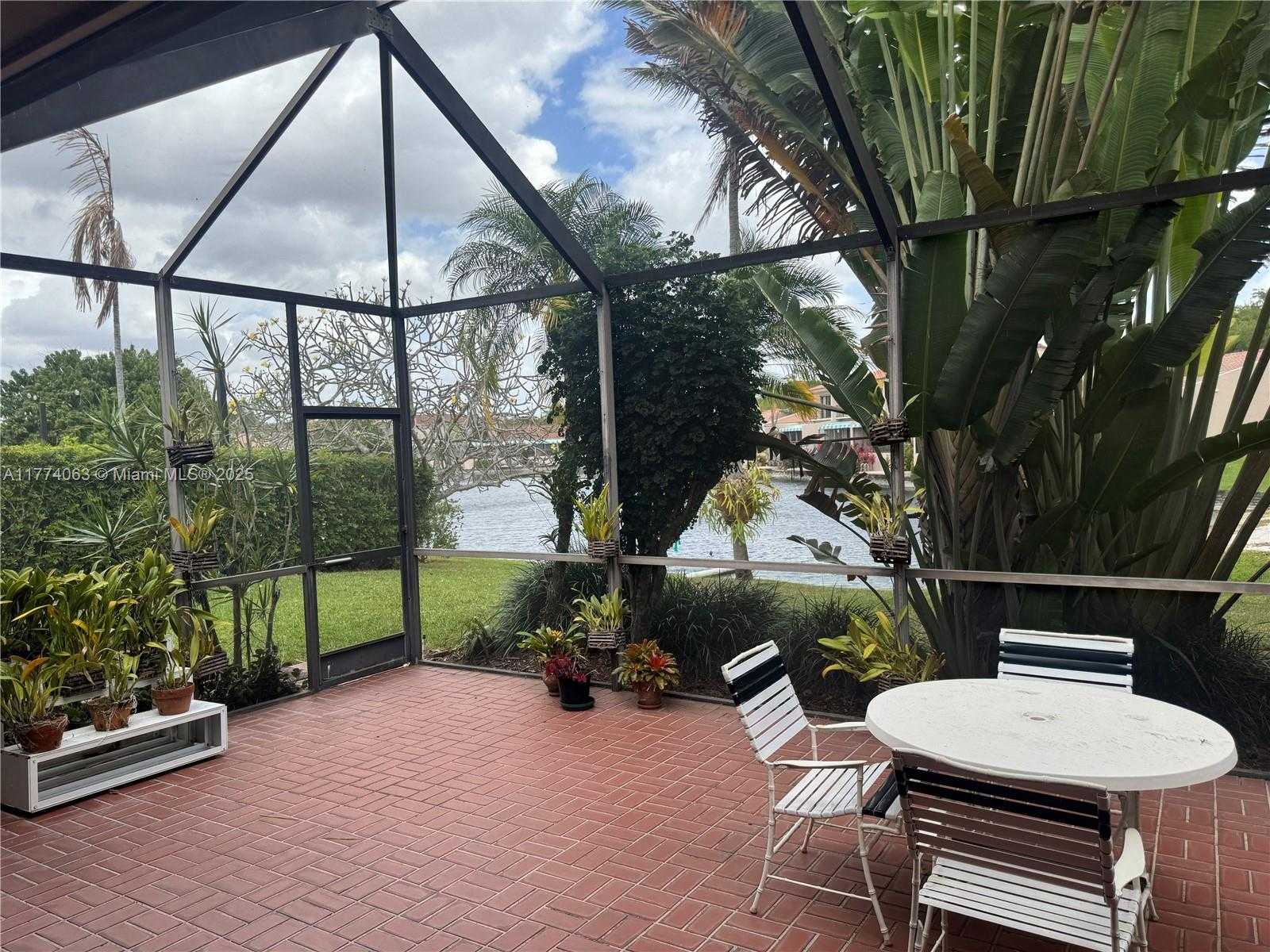 Small Image of 14679 GLENCAIRN RD, Miami Lakes Number 19