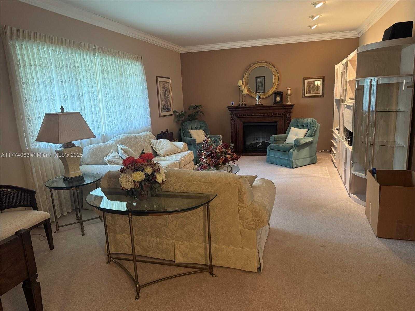Small Image of 14679 GLENCAIRN RD, Miami Lakes Number 2
