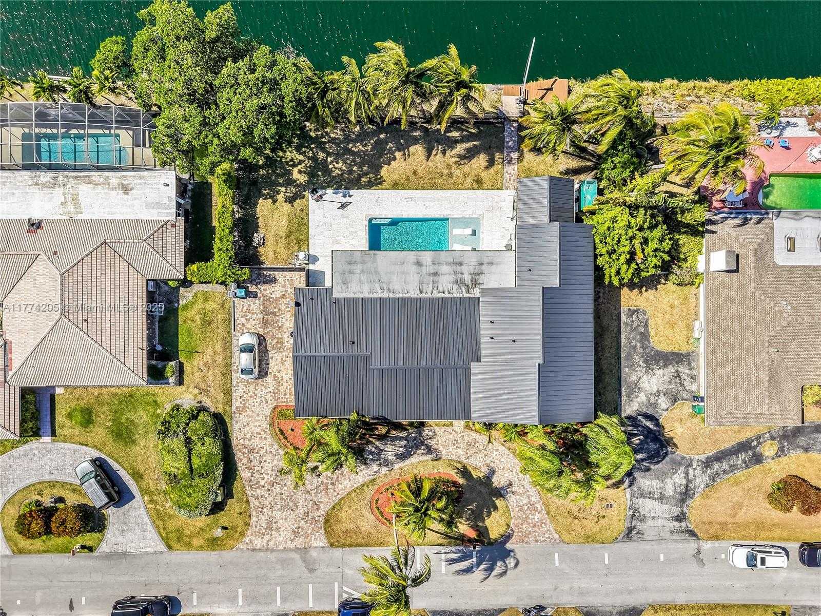 Small Image of 7501 SOUTH WEST 174TH ST, Palmetto Bay Number 13