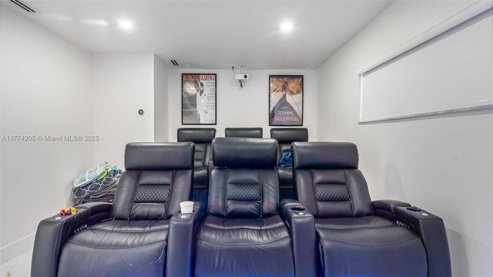 Small Image of 7501 SOUTH WEST 174TH ST, Palmetto Bay Number 21