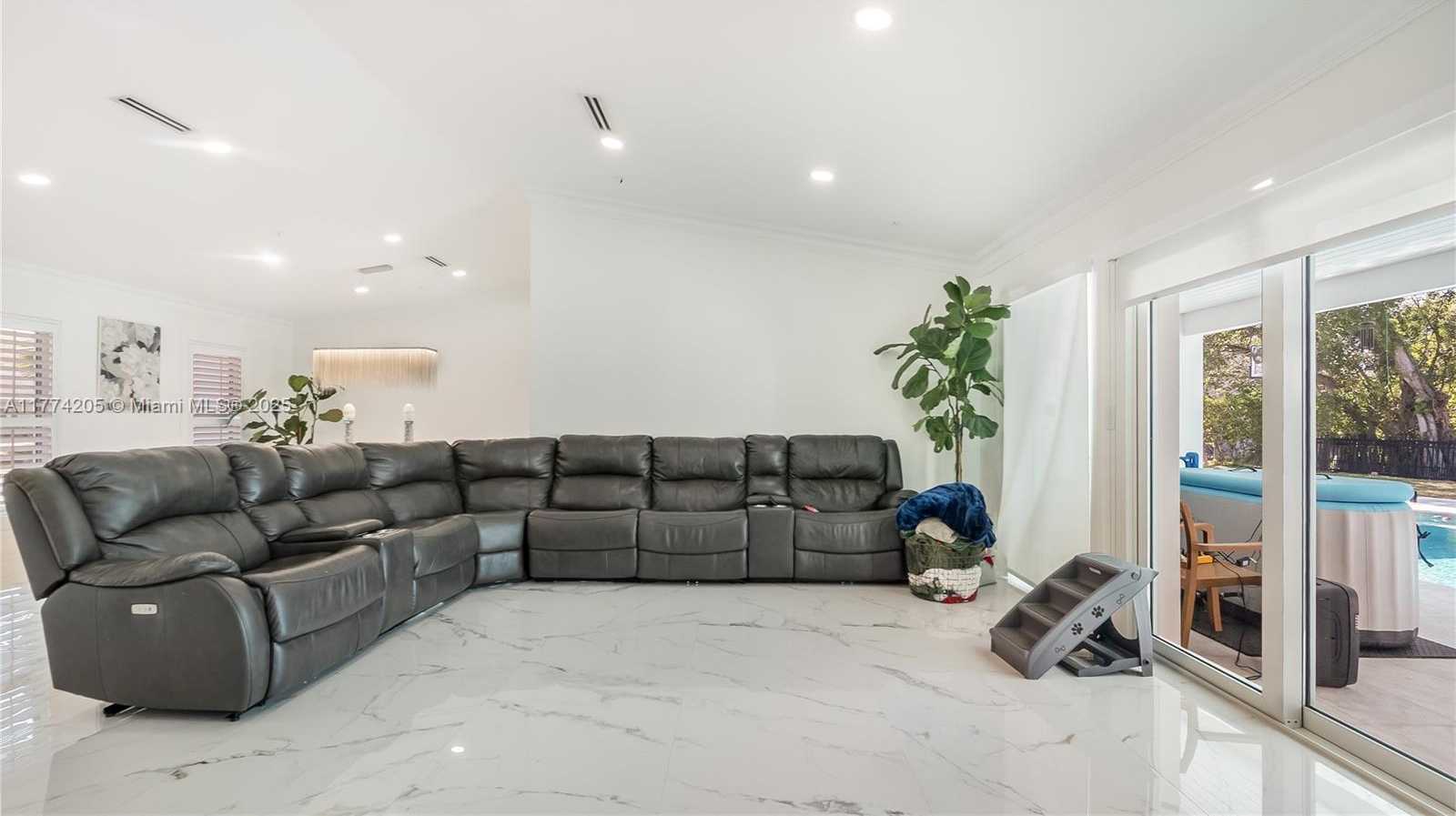 Small Image of 7501 SOUTH WEST 174TH ST, Palmetto Bay Number 41