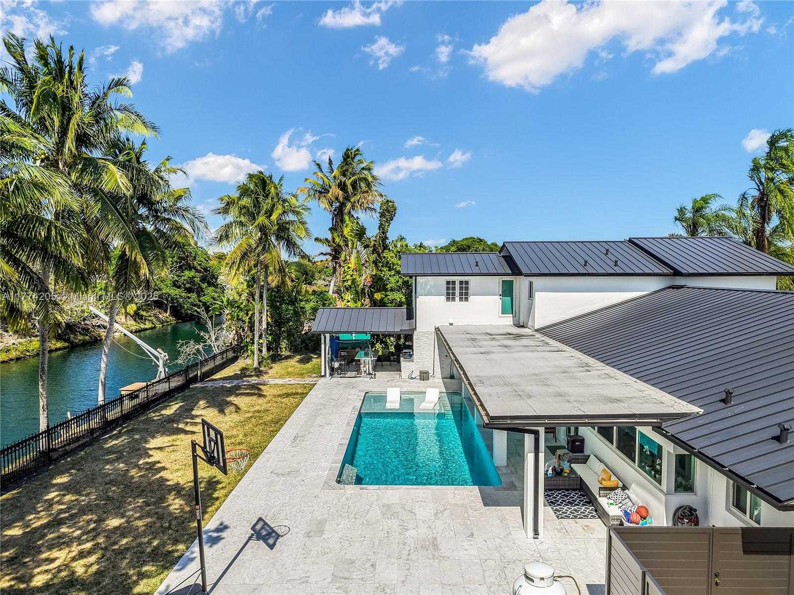 Small Image of 7501 SOUTH WEST 174TH ST, Palmetto Bay Number 5