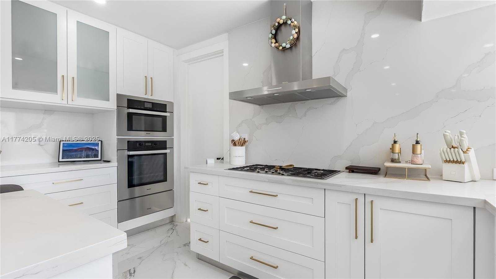 Small Image of 7501 SOUTH WEST 174TH ST, Palmetto Bay Number 57