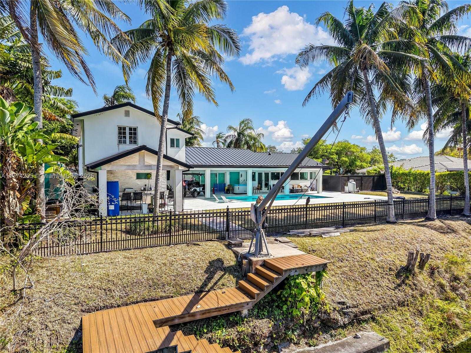 Small Image of 7501 SOUTH WEST 174TH ST, Palmetto Bay Number 8