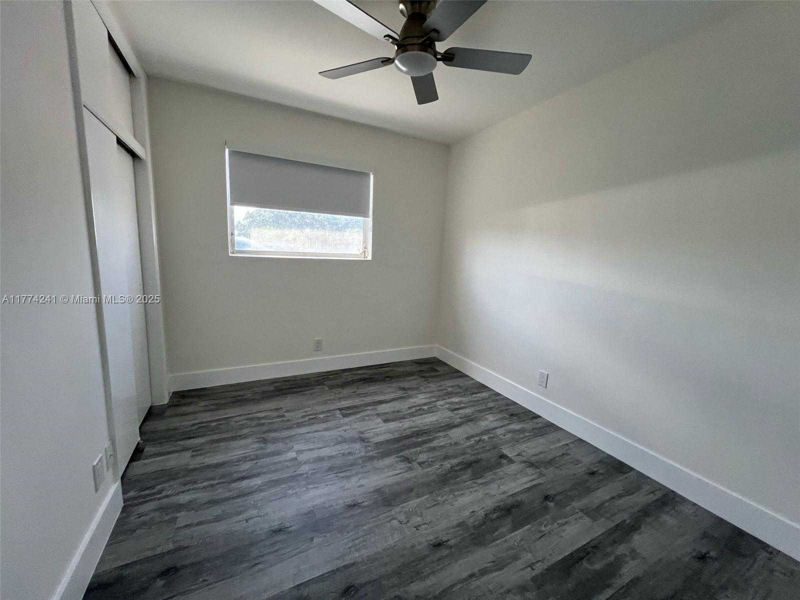 Small Image of 6761 SHERIDAN ST, Hollywood Number 12