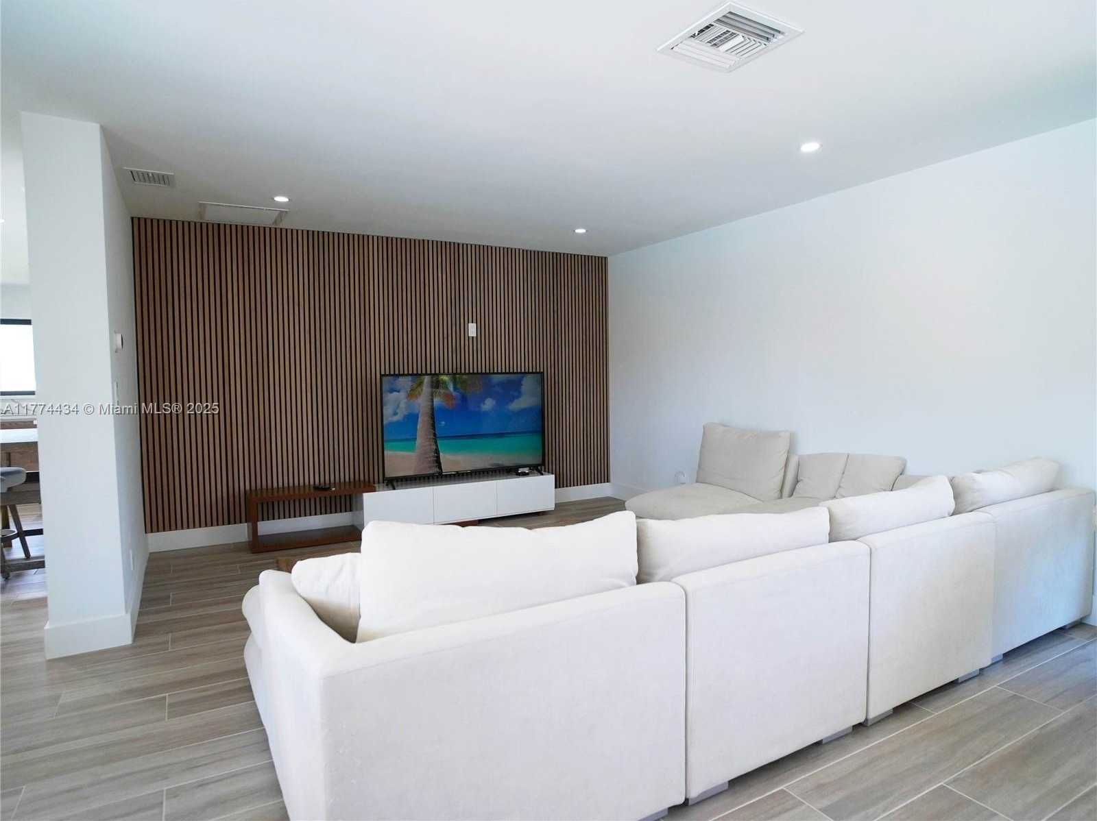 Small Image of 2880 NORTH EAST 23RD PL, Pompano Beach Number 17