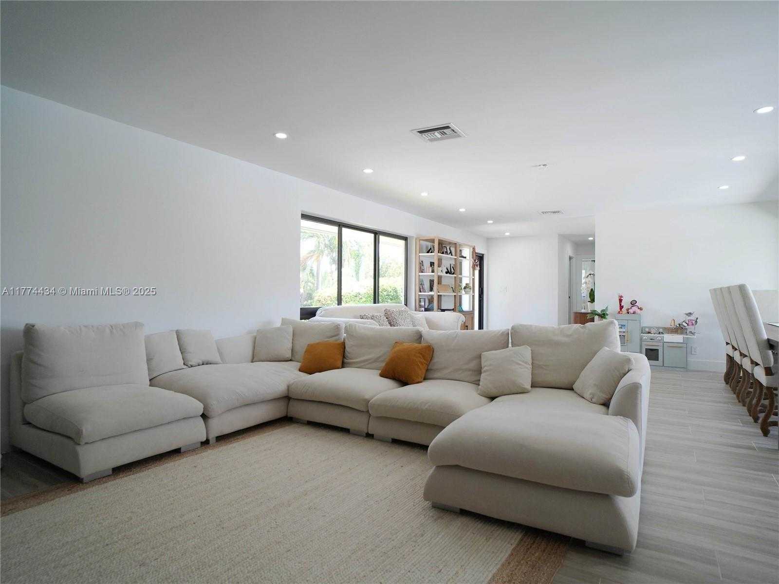 Small Image of 2880 NORTH EAST 23RD PL, Pompano Beach Number 18