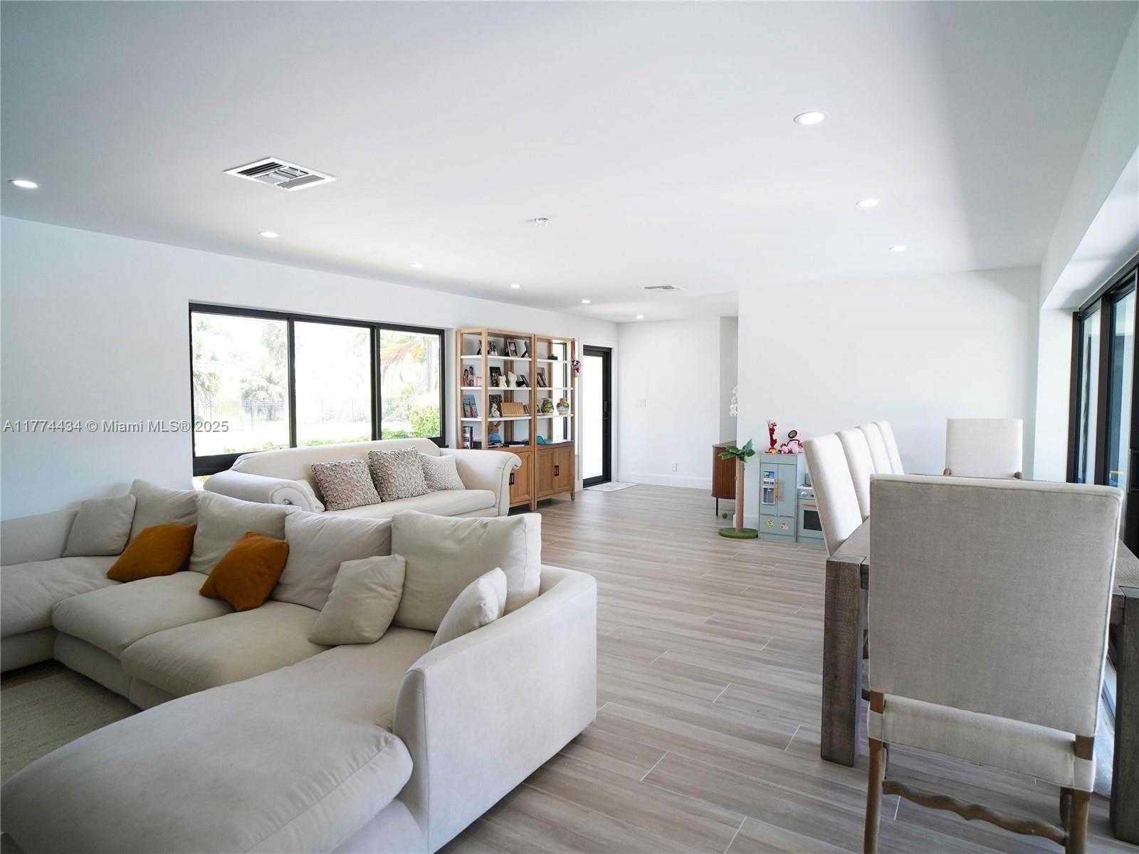Small Image of 2880 NORTH EAST 23RD PL, Pompano Beach Number 21