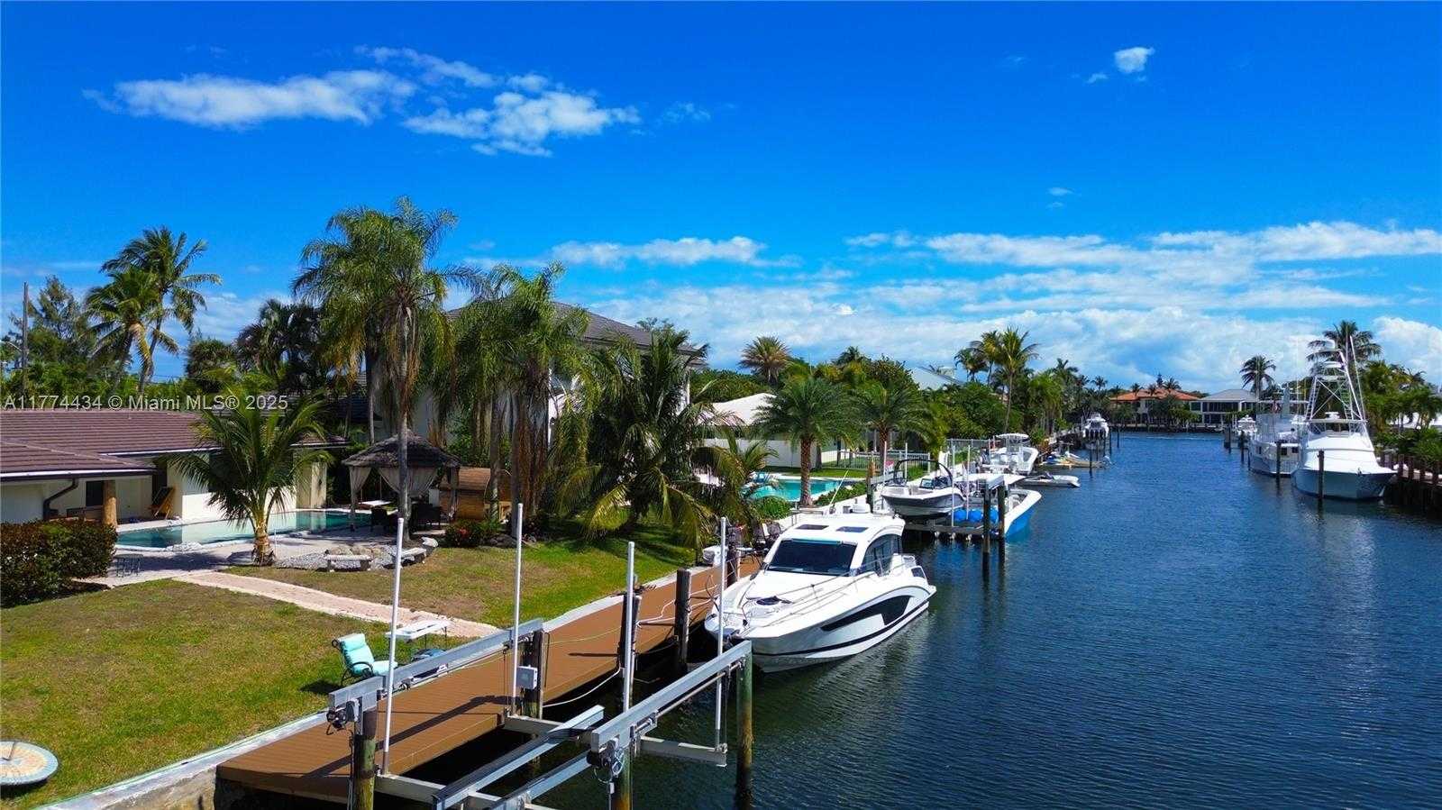 Small Image of 2880 NORTH EAST 23RD PL, Pompano Beach Number 3