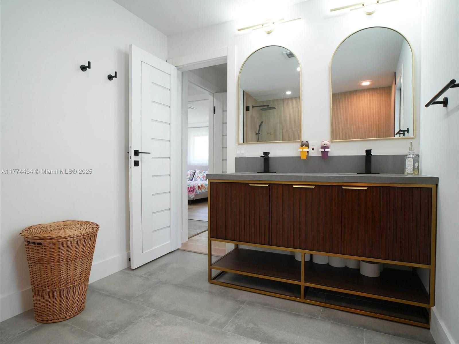 Small Image of 2880 NORTH EAST 23RD PL, Pompano Beach Number 38