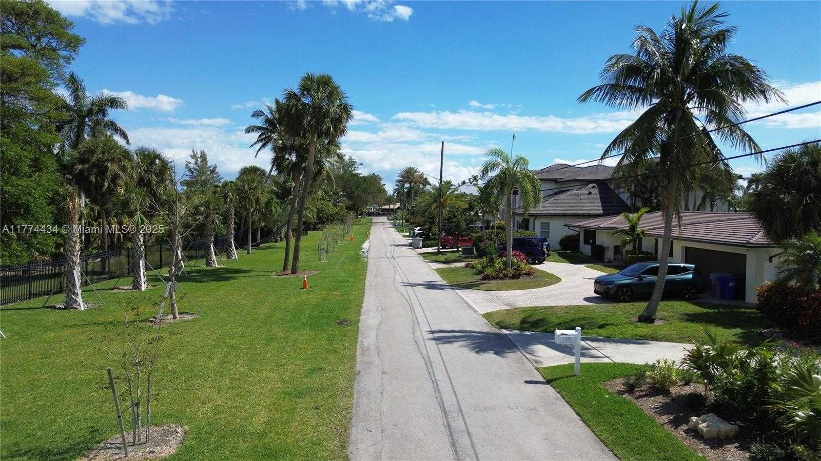 Small Image of 2880 NORTH EAST 23RD PL, Pompano Beach Number 4