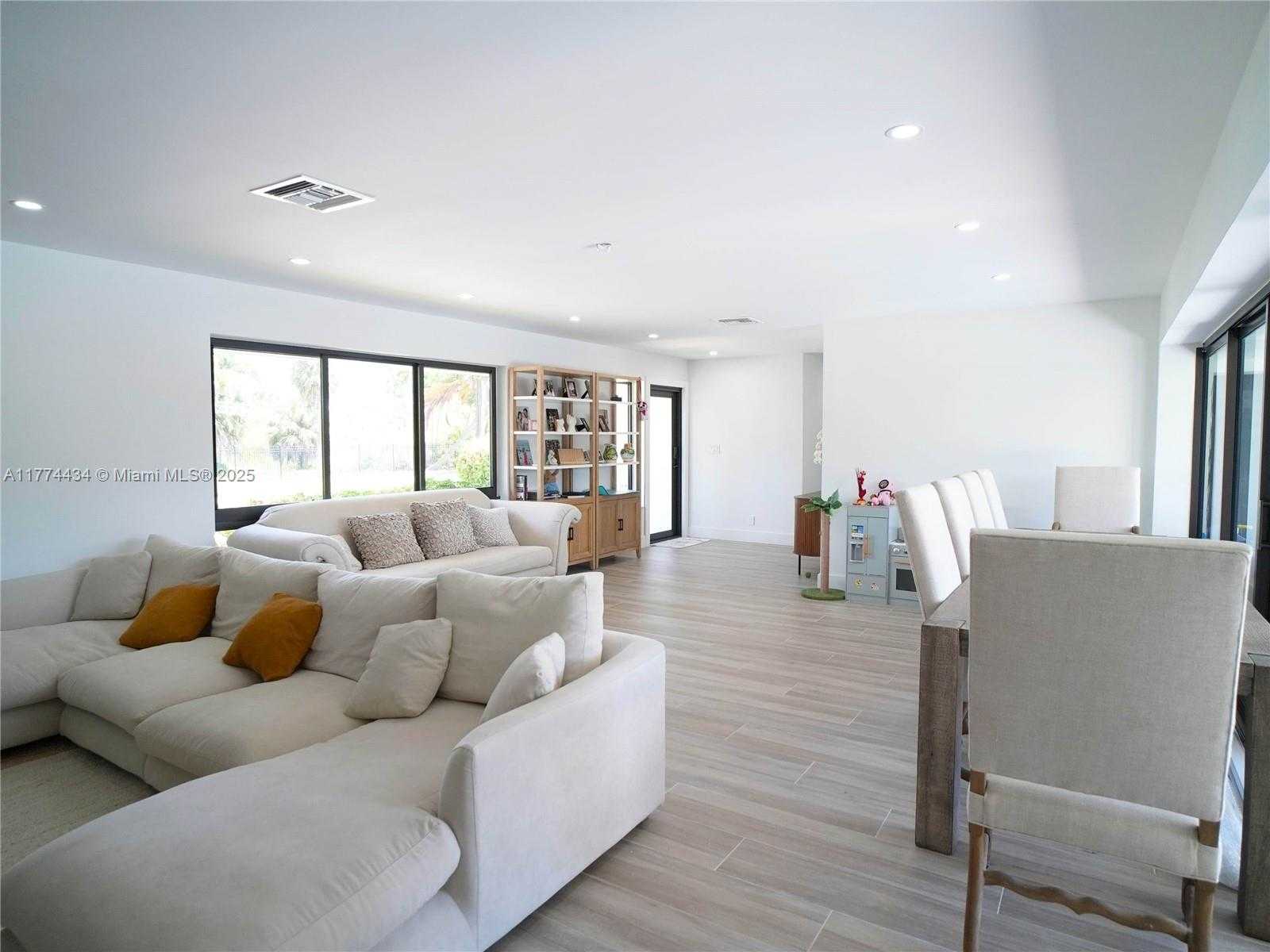 Small Image of 2880 NORTH EAST 23RD PL, Pompano Beach Number 48