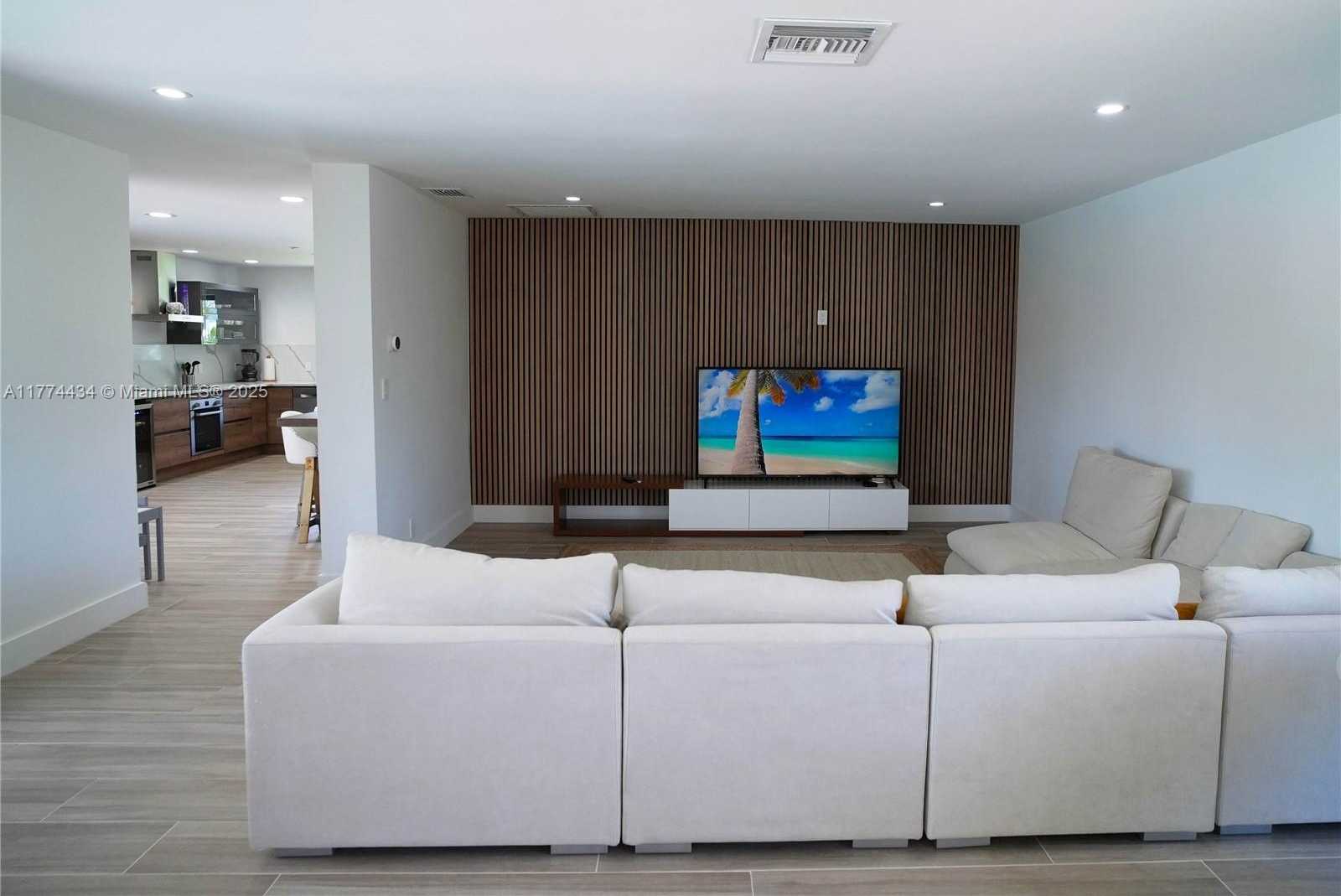 Small Image of 2880 NORTH EAST 23RD PL, Pompano Beach Number 6