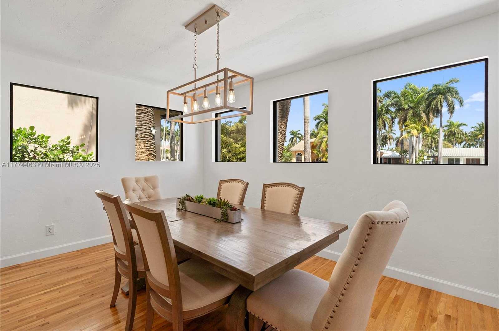 Small Image of 850 HOLLYWOOD BLVD, Hollywood Number 13