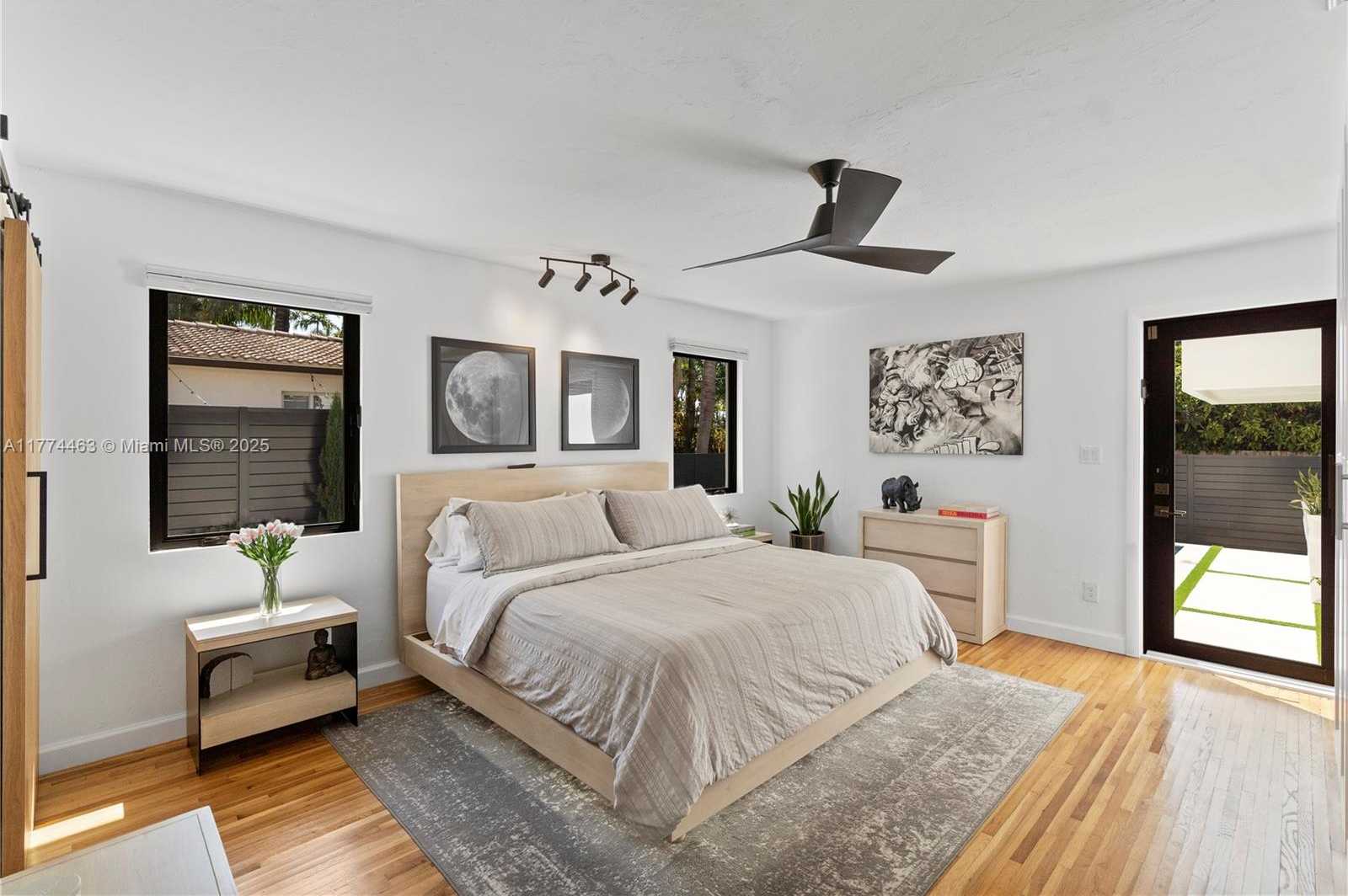 Small Image of 850 HOLLYWOOD BLVD, Hollywood Number 18