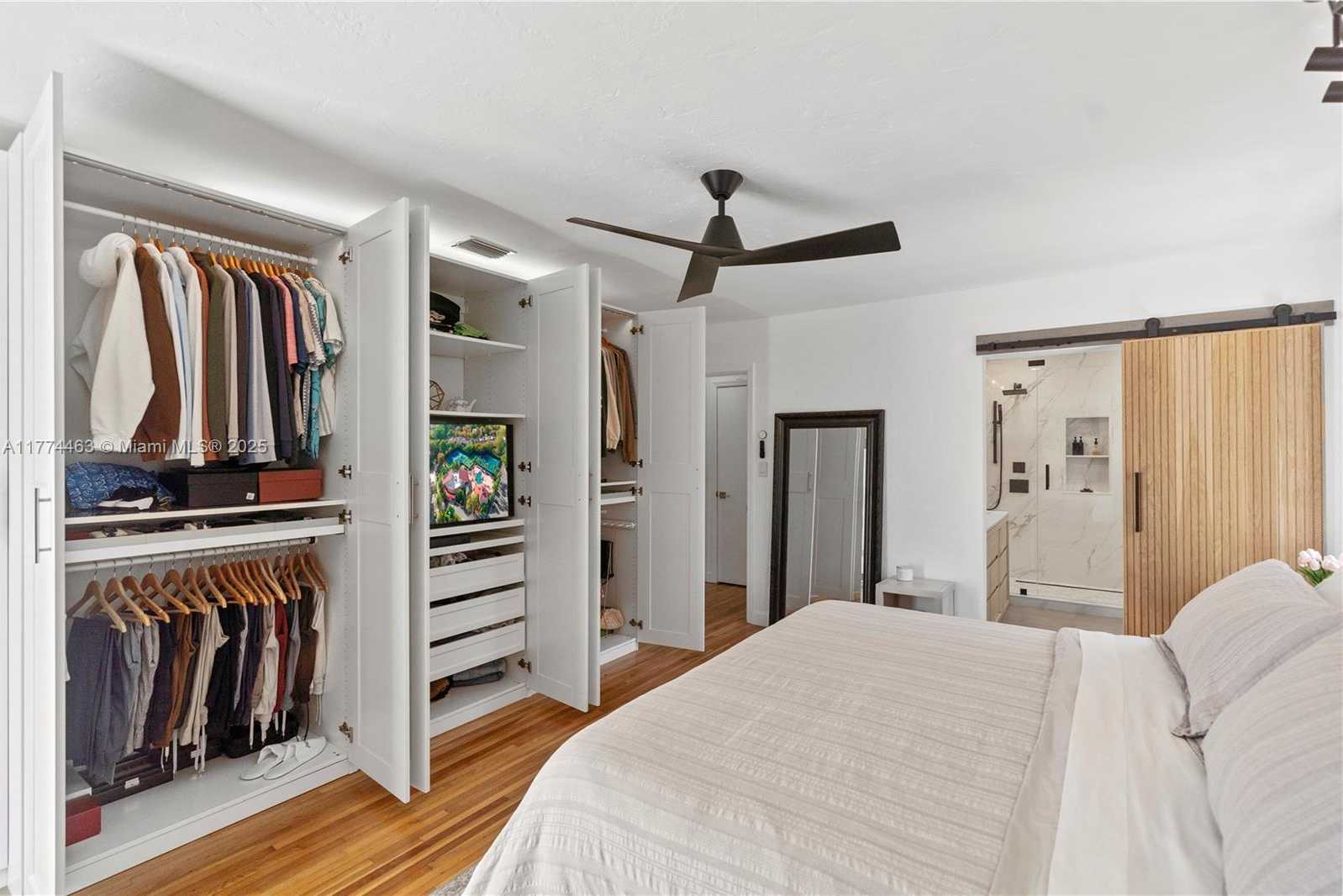 Small Image of 850 HOLLYWOOD BLVD, Hollywood Number 20