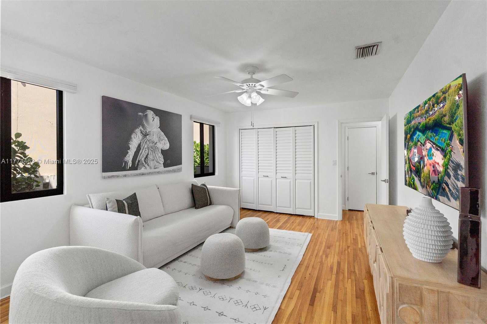Small Image of 850 HOLLYWOOD BLVD, Hollywood Number 22