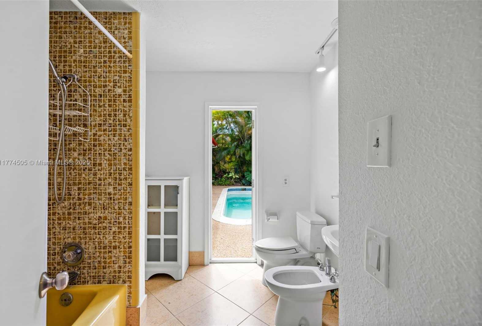 Small Image of 1980 NORTH WEST 81ST AVE, Coral Springs Number 15