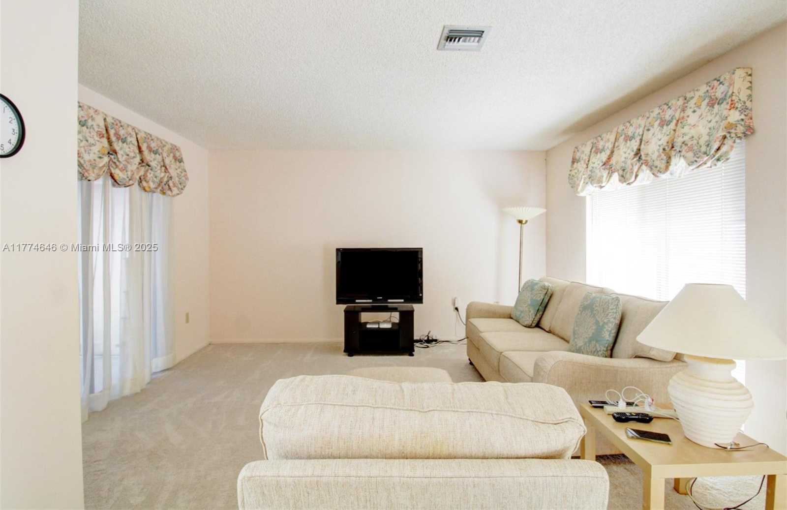 Small Image of 17349 NORTH WEST 62ND PL, Hialeah Number 13