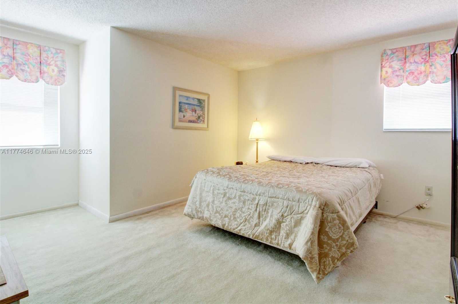 Small Image of 17349 NORTH WEST 62ND PL, Hialeah Number 18