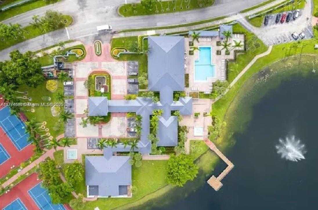 Small Image of 17349 NORTH WEST 62ND PL, Hialeah Number 28