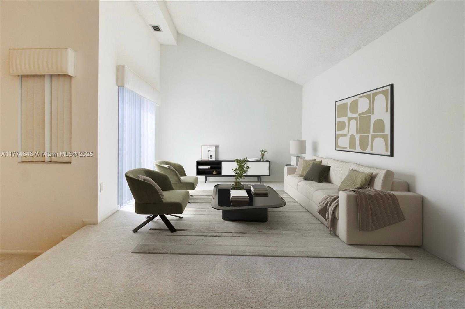Small Image of 17349 NORTH WEST 62ND PL, Hialeah Number 4