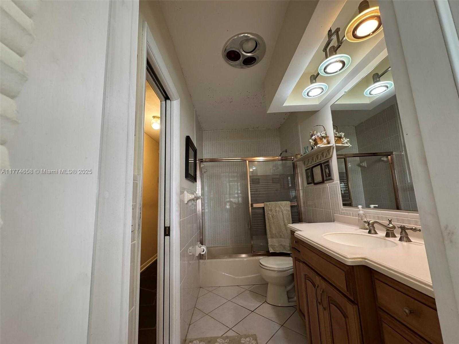 Small Image of 7461 SOUTH WEST 7TH ST, Plantation Number 12