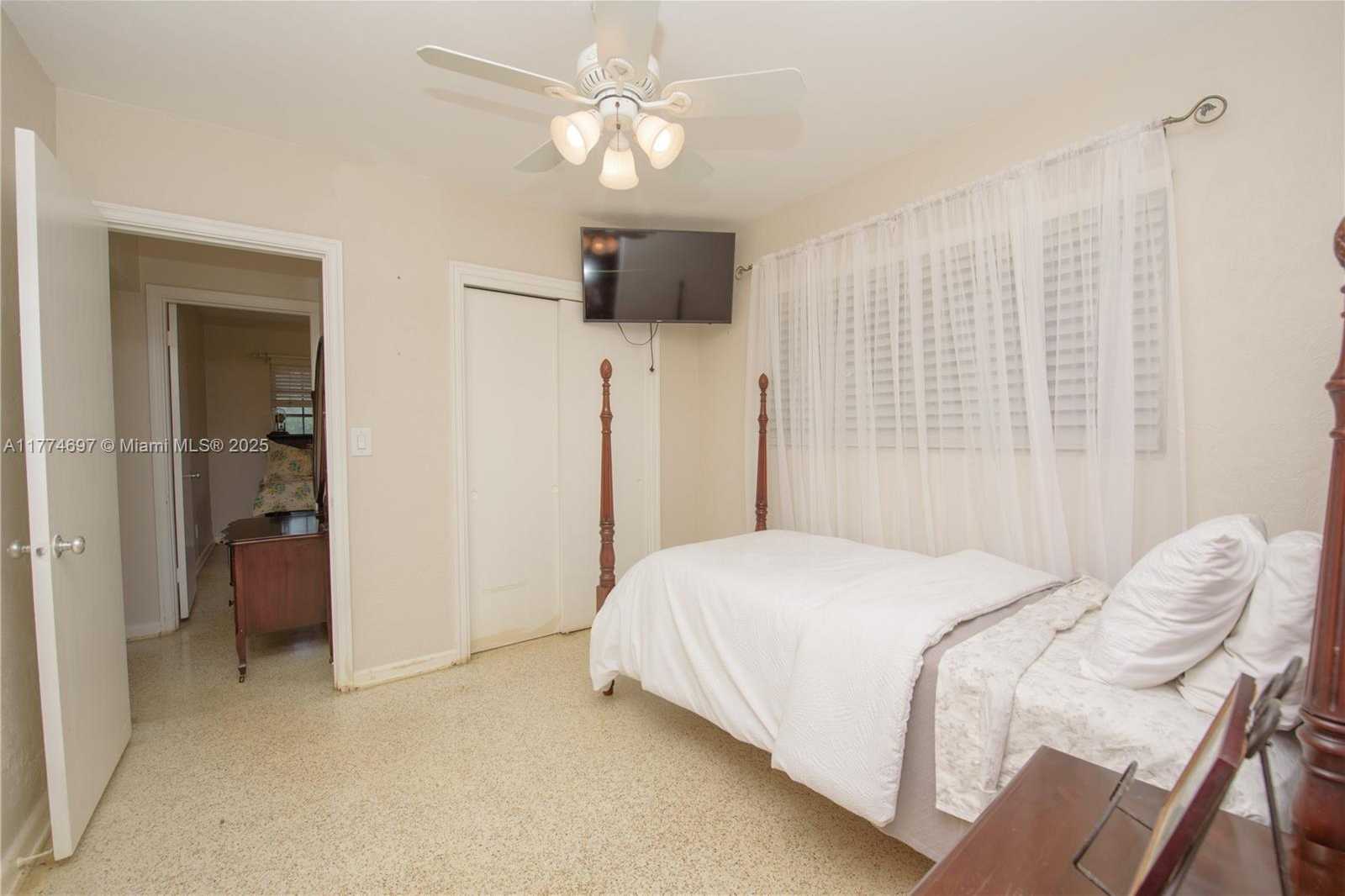 Small Image of 434 NORTH WEST 20TH ST, Homestead Number 16