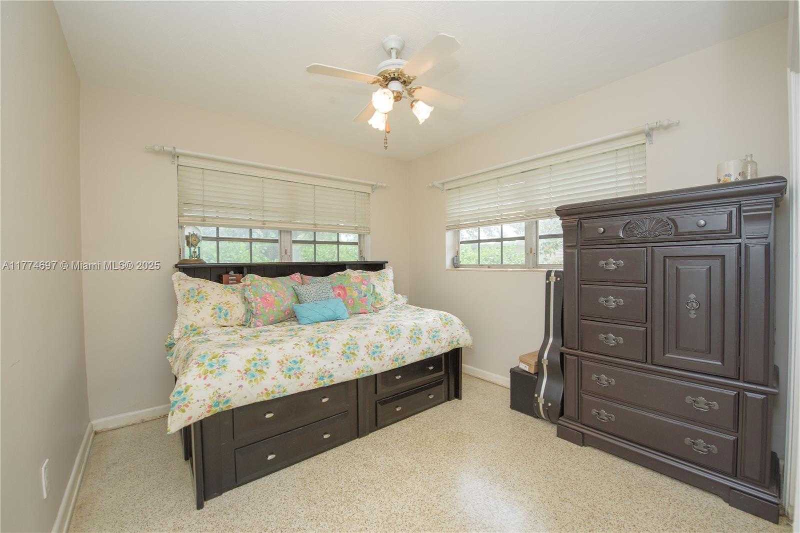 Small Image of 434 NORTH WEST 20TH ST, Homestead Number 17