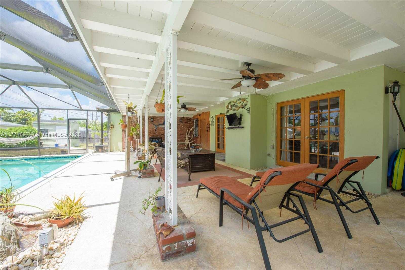 Small Image of 434 NORTH WEST 20TH ST, Homestead Number 24