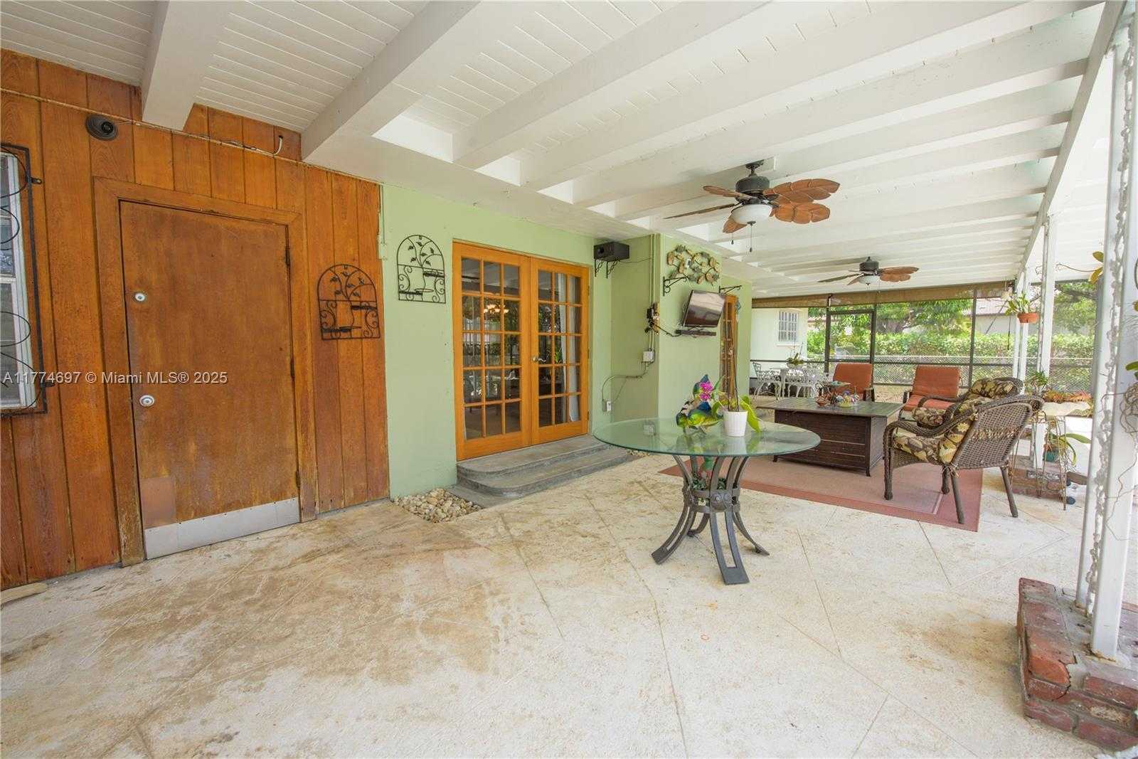 Small Image of 434 NORTH WEST 20TH ST, Homestead Number 26