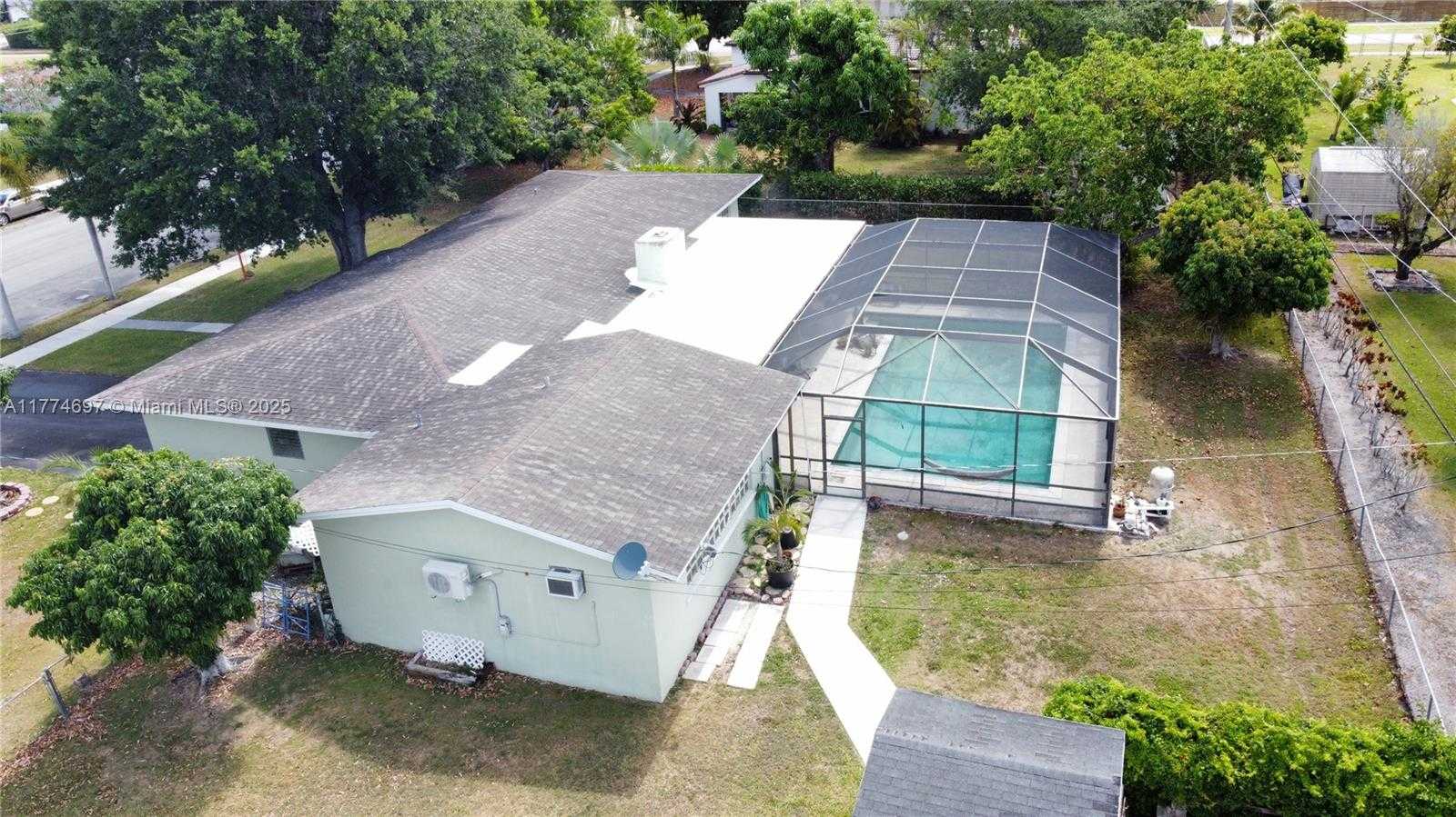 Small Image of 434 NORTH WEST 20TH ST, Homestead Number 30