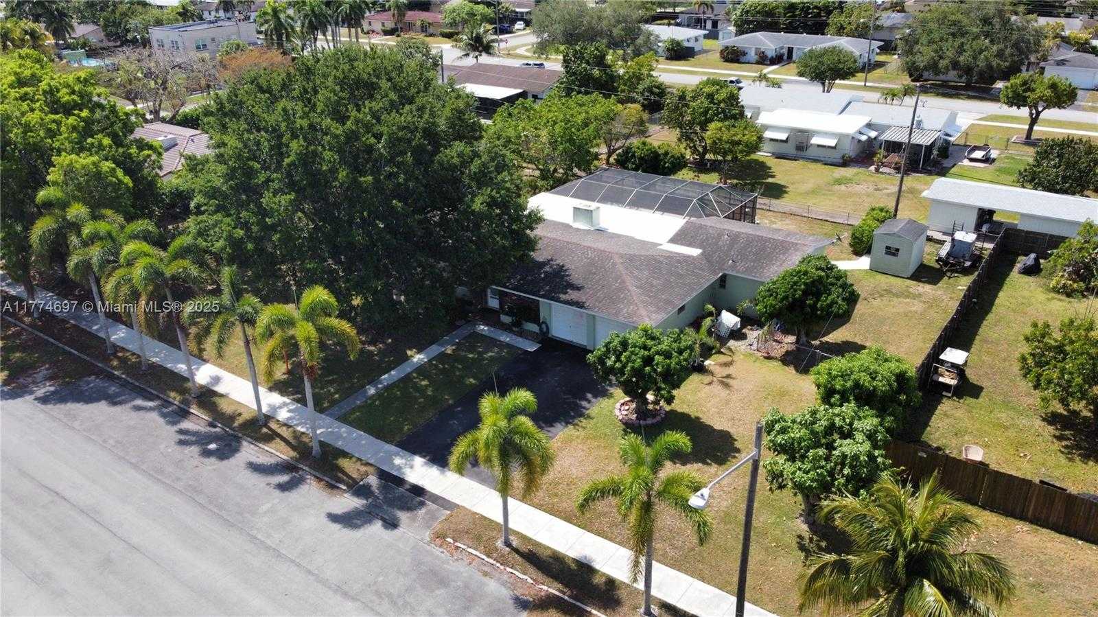 Small Image of 434 NORTH WEST 20TH ST, Homestead Number 55