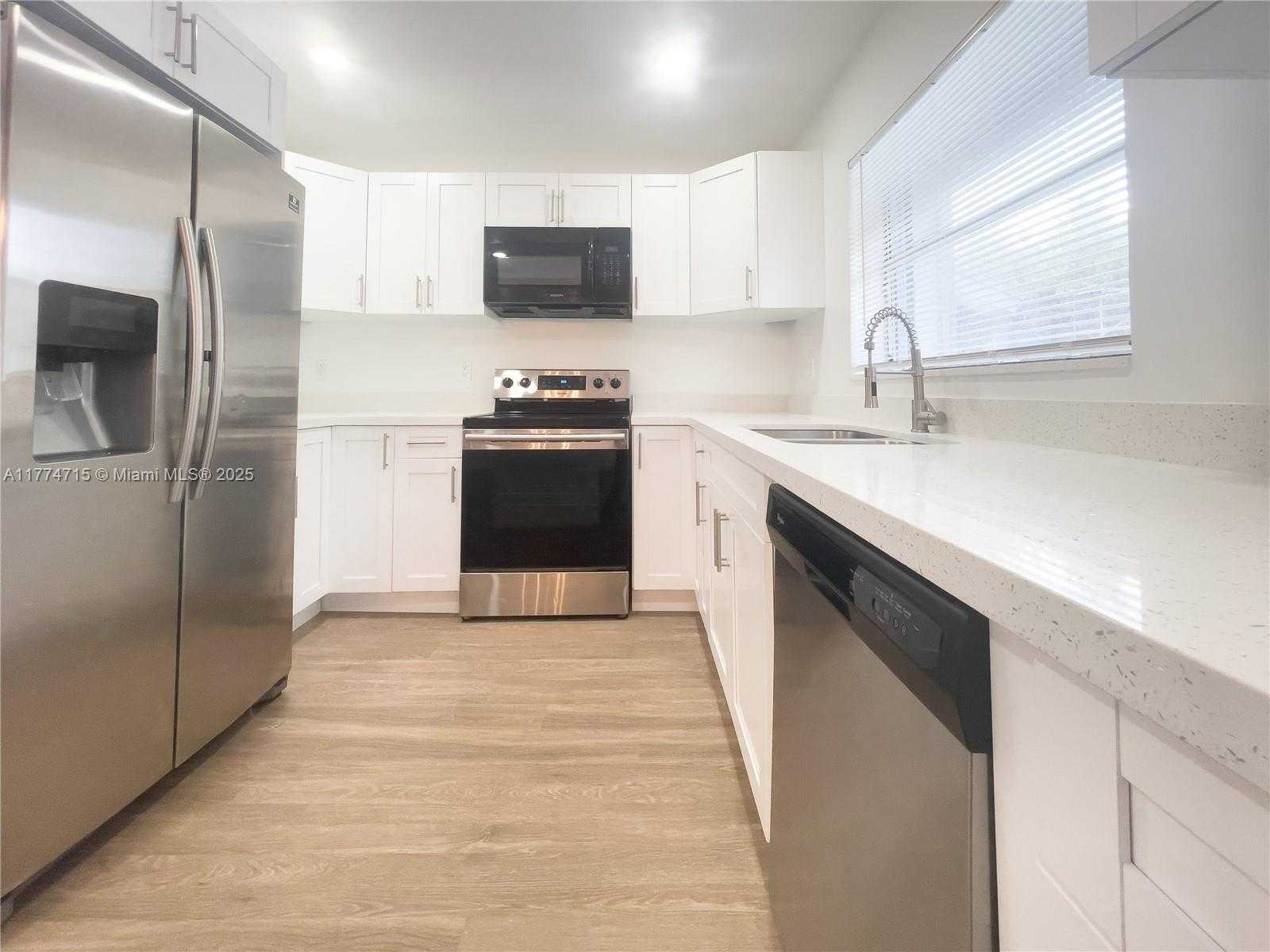 Small Image of 7429 SOUTH WEST 14TH CT, North Lauderdale Number 16