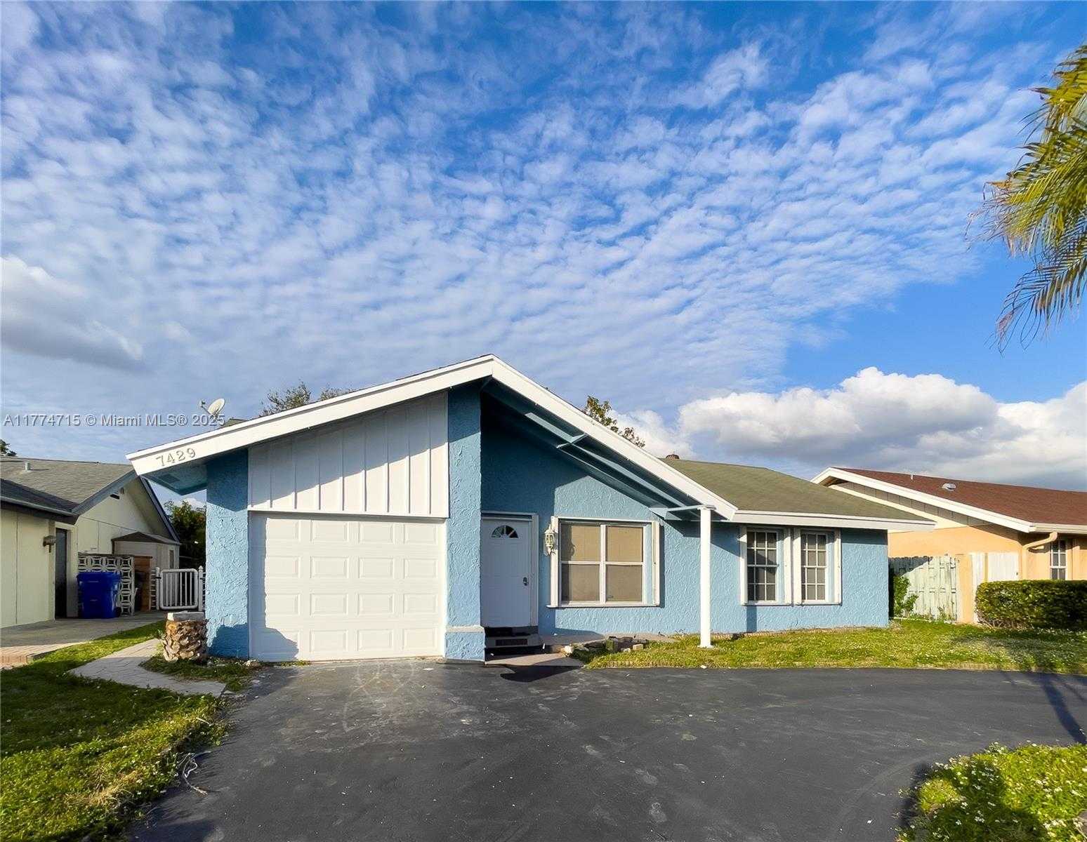 Small Image of 7429 SOUTH WEST 14TH CT, North Lauderdale Number 2