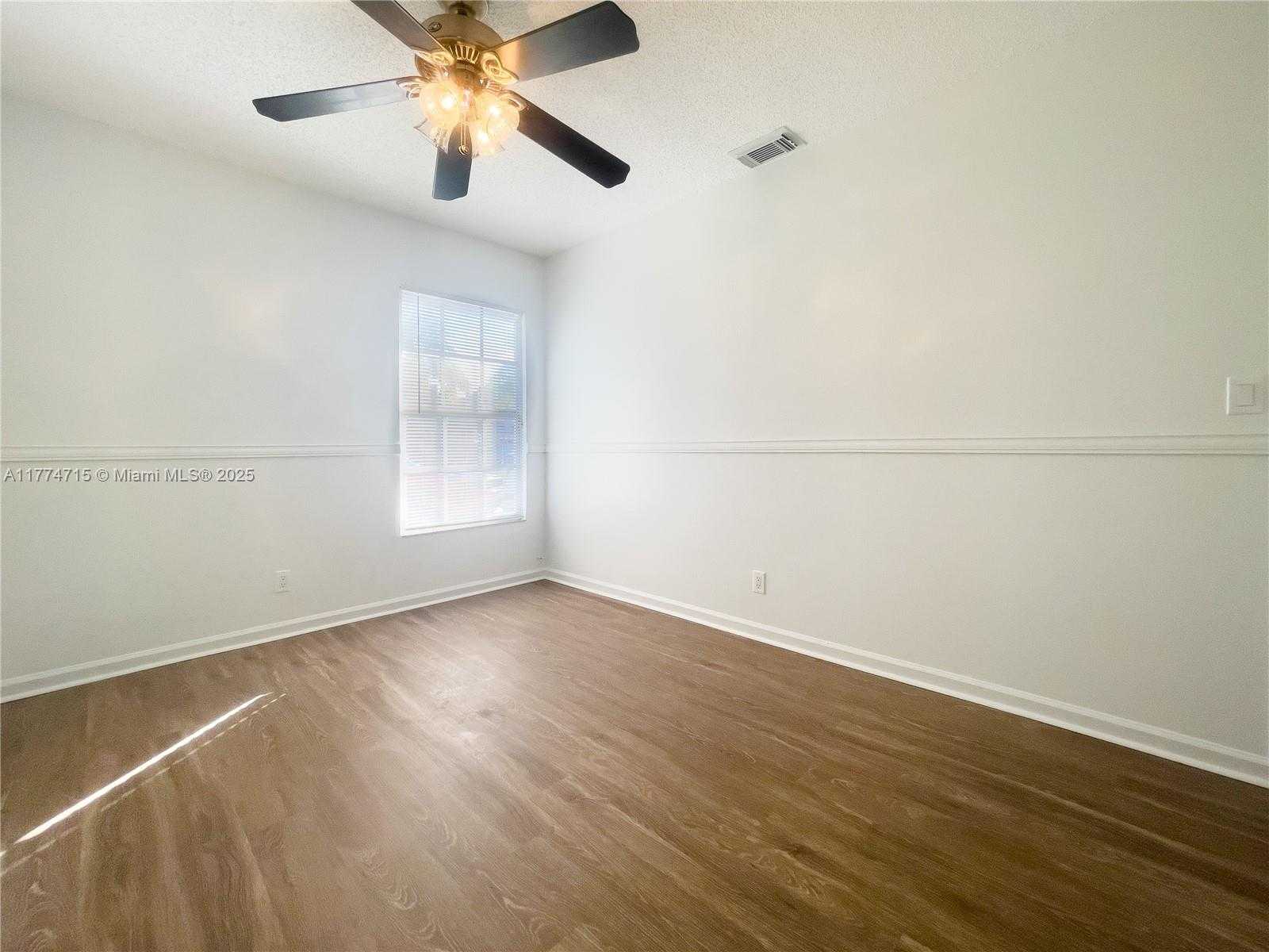 Small Image of 7429 SOUTH WEST 14TH CT, North Lauderdale Number 33