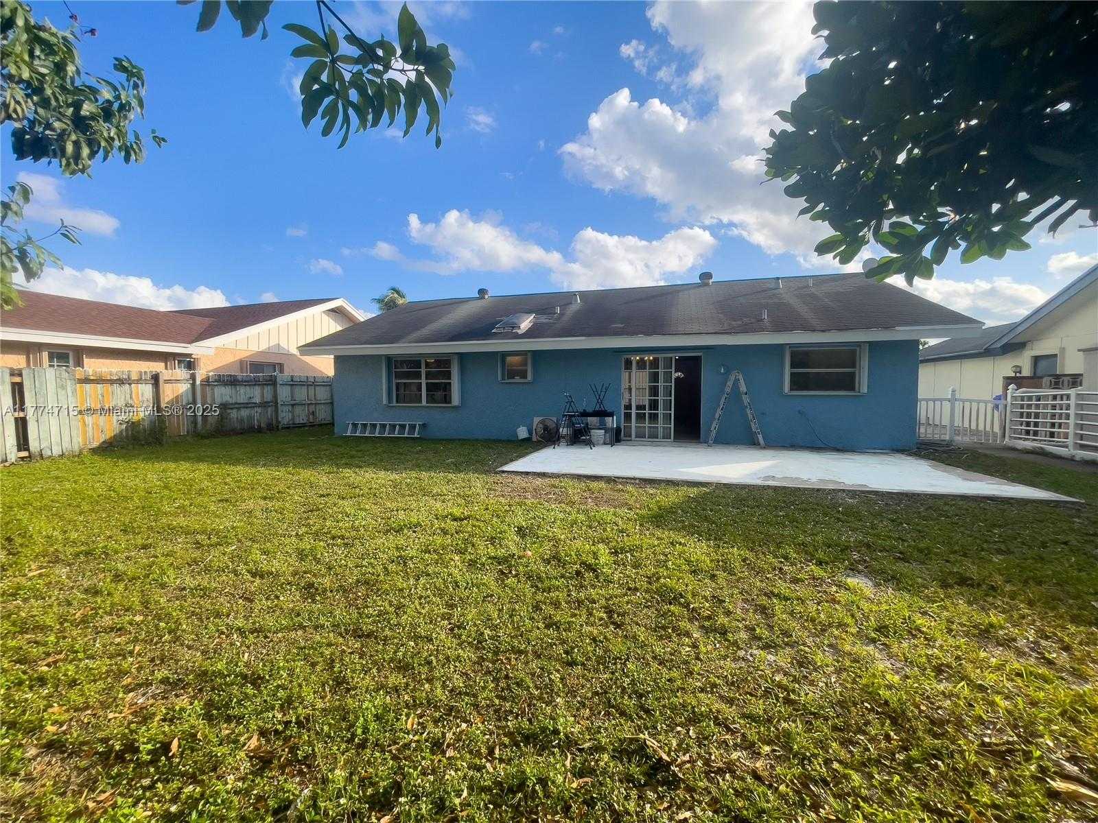 Small Image of 7429 SOUTH WEST 14TH CT, North Lauderdale Number 38