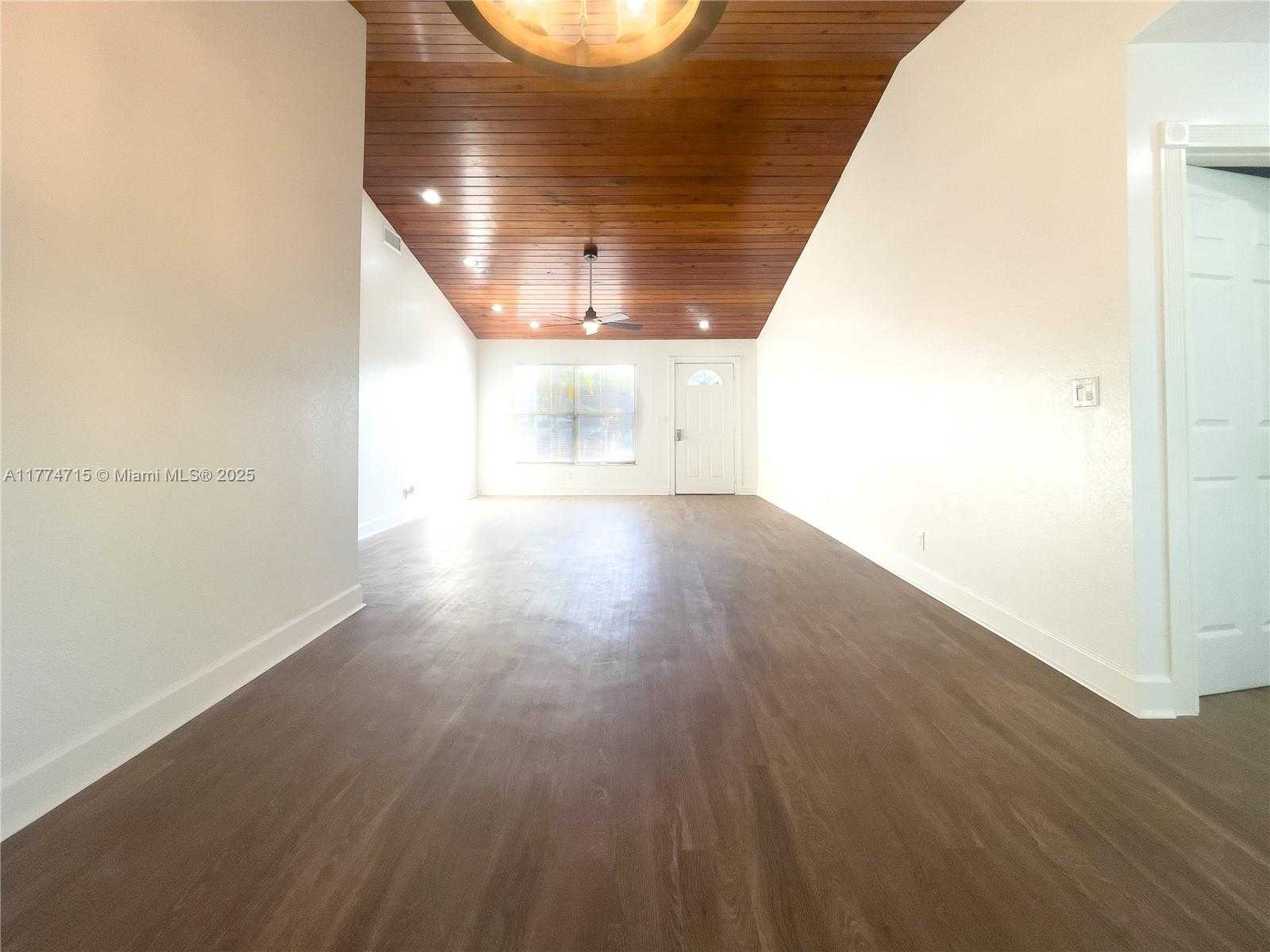 Small Image of 7429 SOUTH WEST 14TH CT, North Lauderdale Number 6