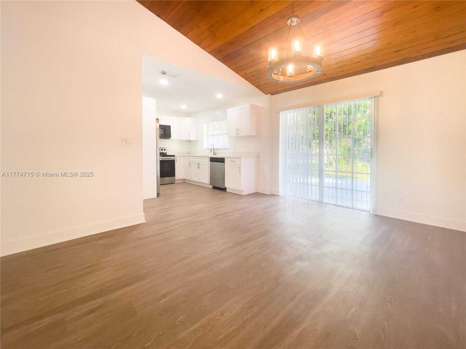 Small Image of 7429 SOUTH WEST 14TH CT, North Lauderdale Number 8