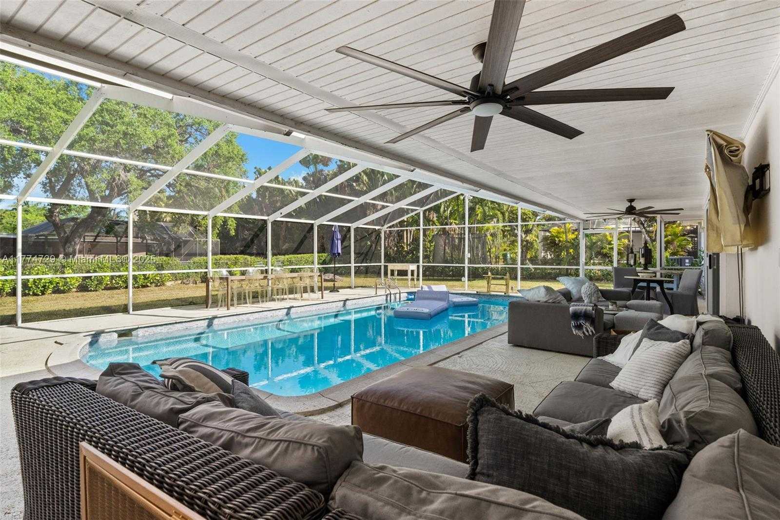 Small Image of 14725 SOUTH WEST 82ND AVE, Palmetto Bay Number 41