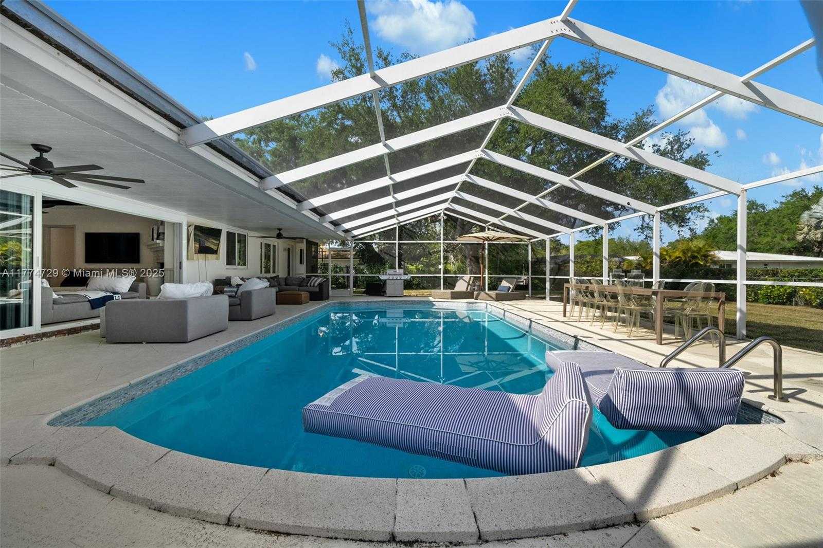 Small Image of 14725 SOUTH WEST 82ND AVE, Palmetto Bay Number 45
