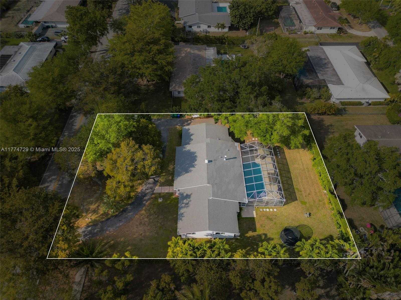Small Image of 14725 SOUTH WEST 82ND AVE, Palmetto Bay Number 50