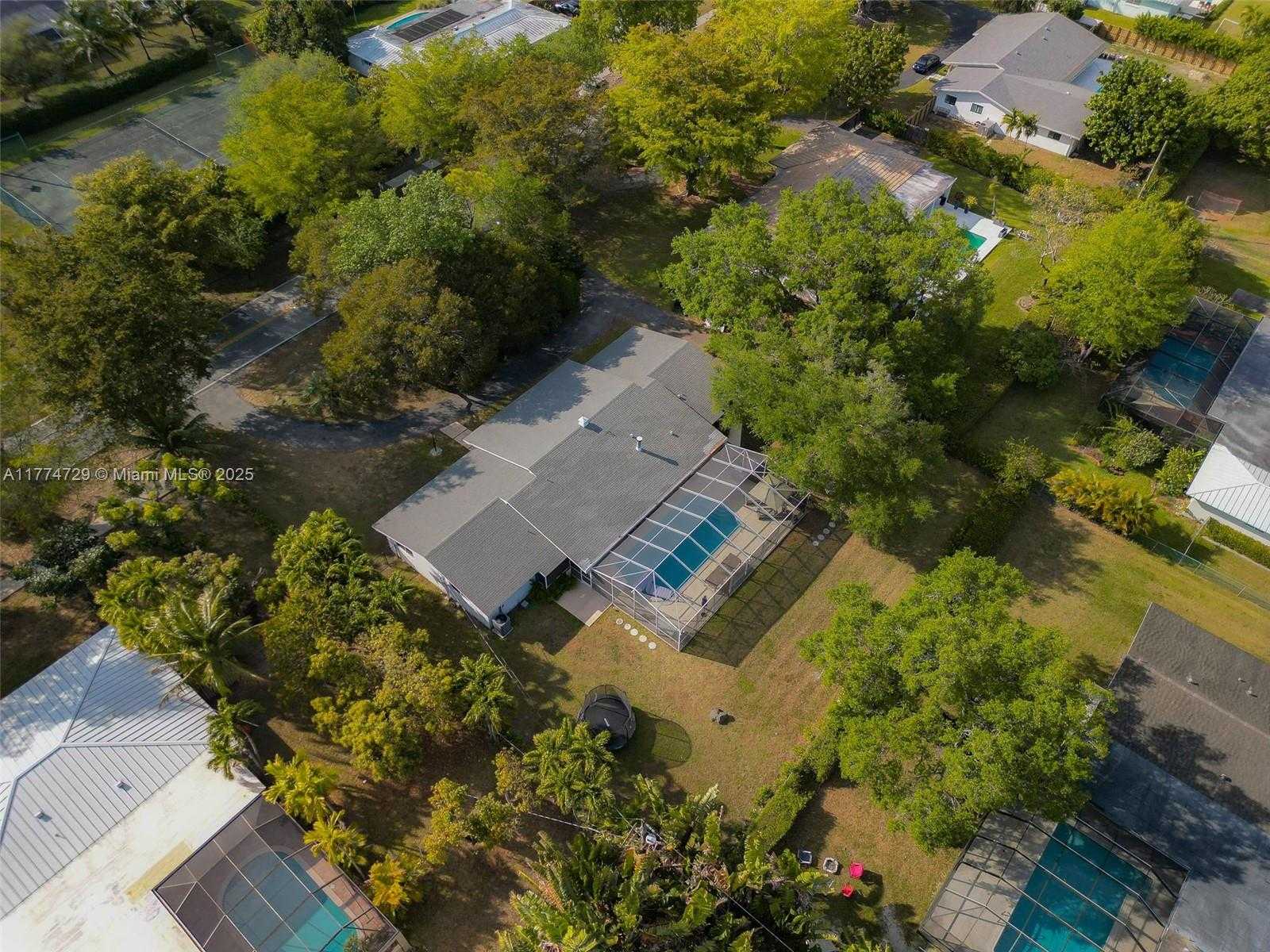 Small Image of 14725 SOUTH WEST 82ND AVE, Palmetto Bay Number 55