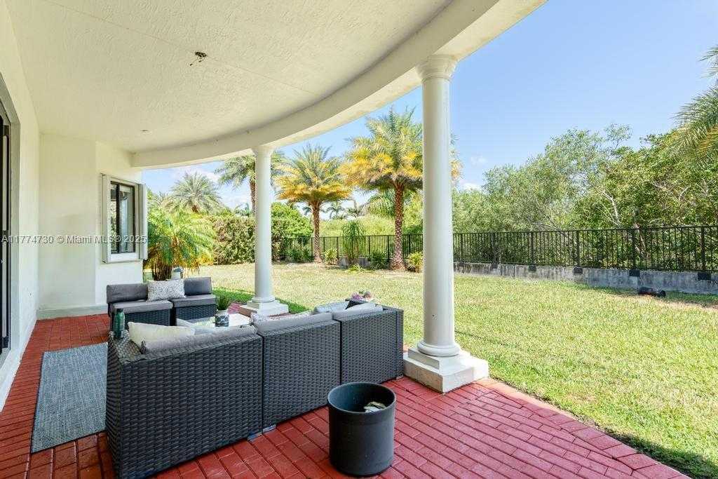 Small Image of 7767 SOUTH WEST 188TH ST, Cutler Bay Number 39